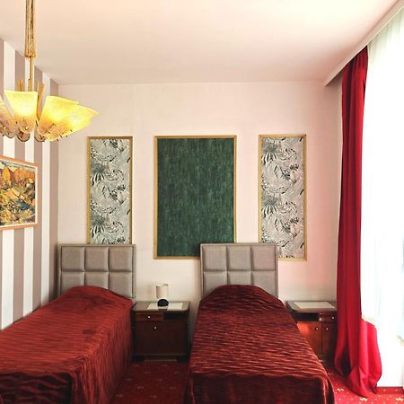 Hotel Viktoria Vienna Exterior photo